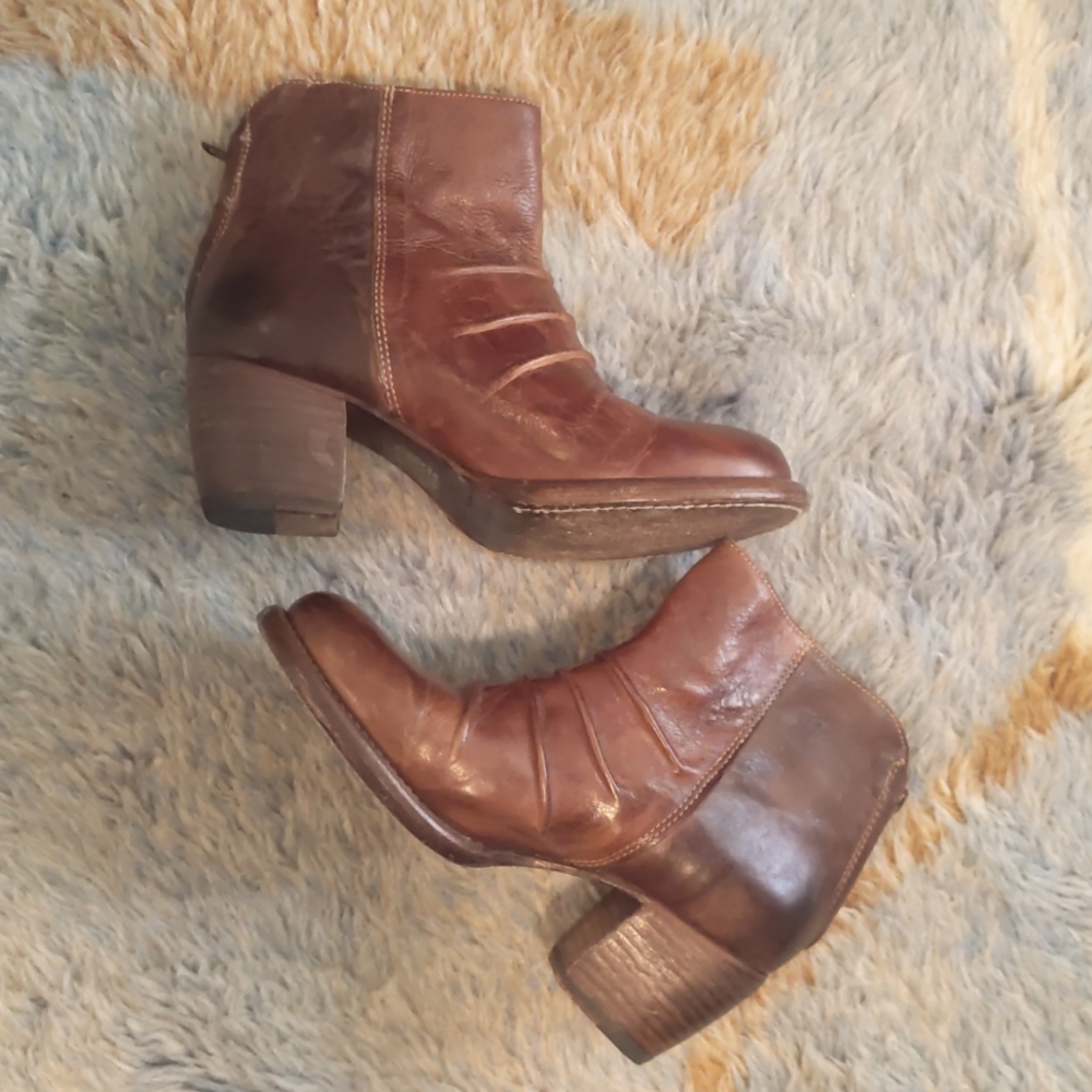 BED STU • Leather Duo Tone Booties